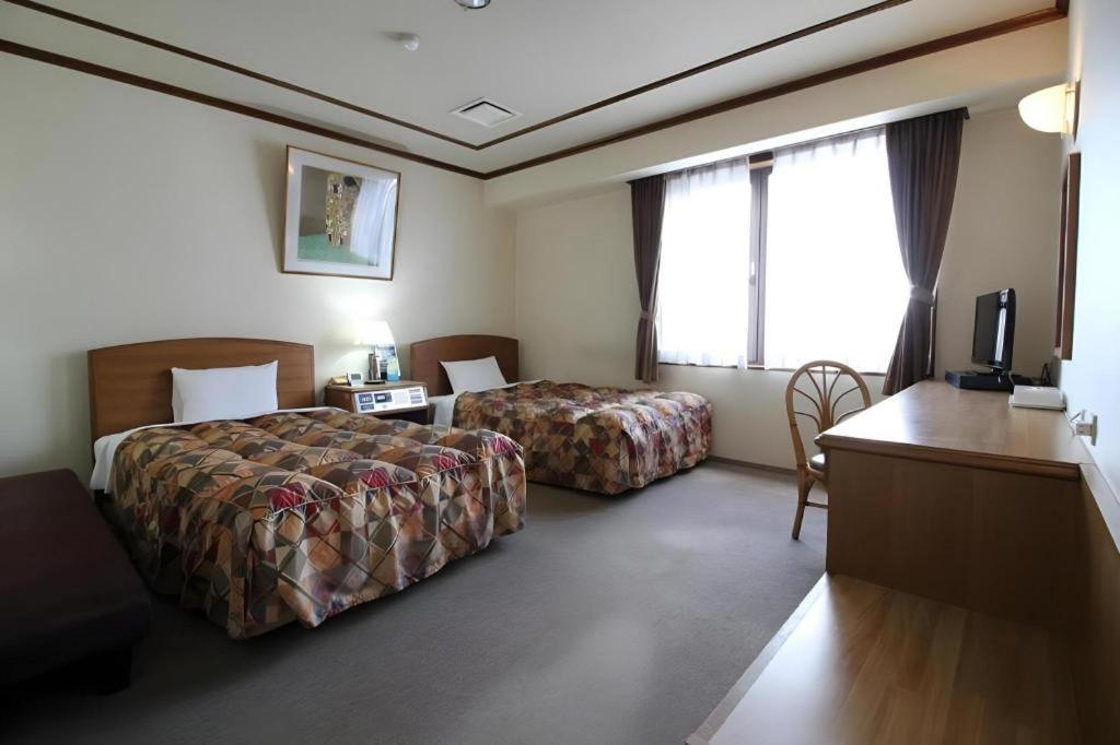 Neyagawa Trend Hotel Oszaka Kültér fotó