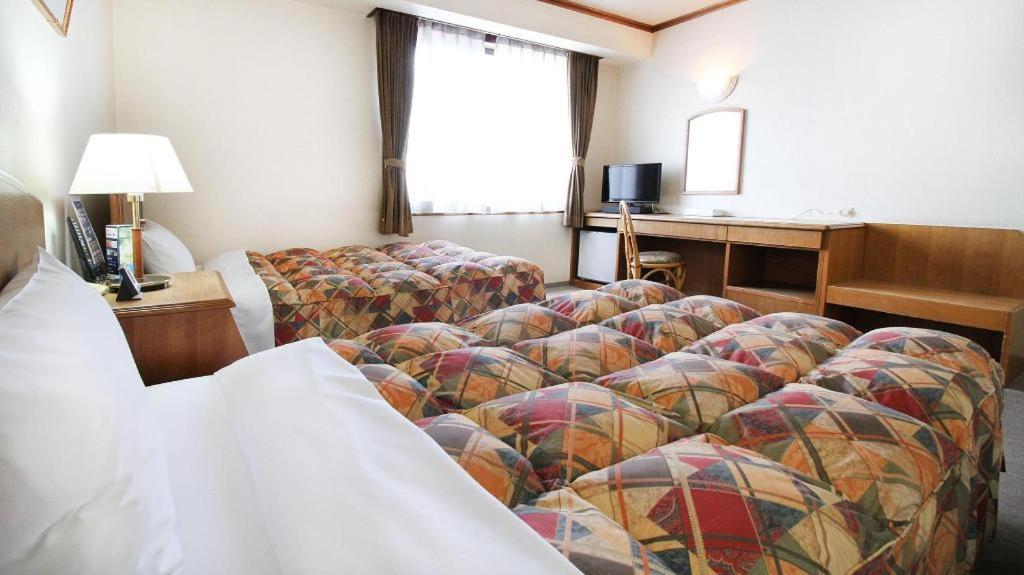 Neyagawa Trend Hotel Oszaka Kültér fotó
