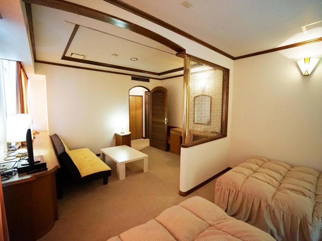 Neyagawa Trend Hotel Oszaka Kültér fotó
