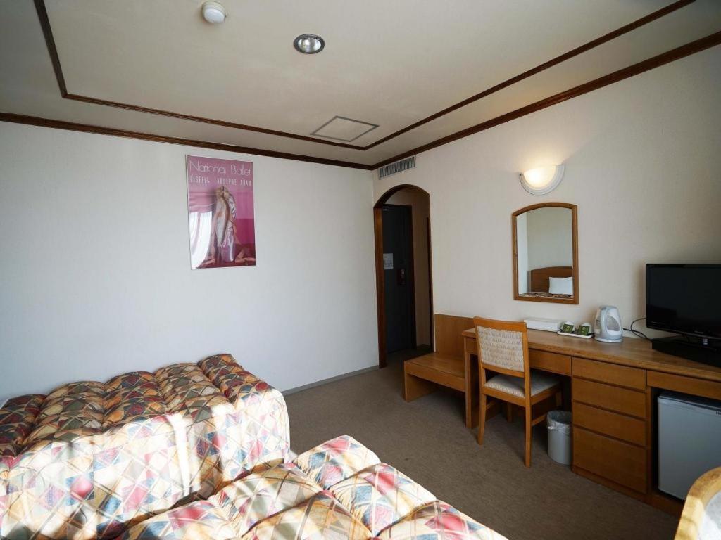 Neyagawa Trend Hotel Oszaka Kültér fotó